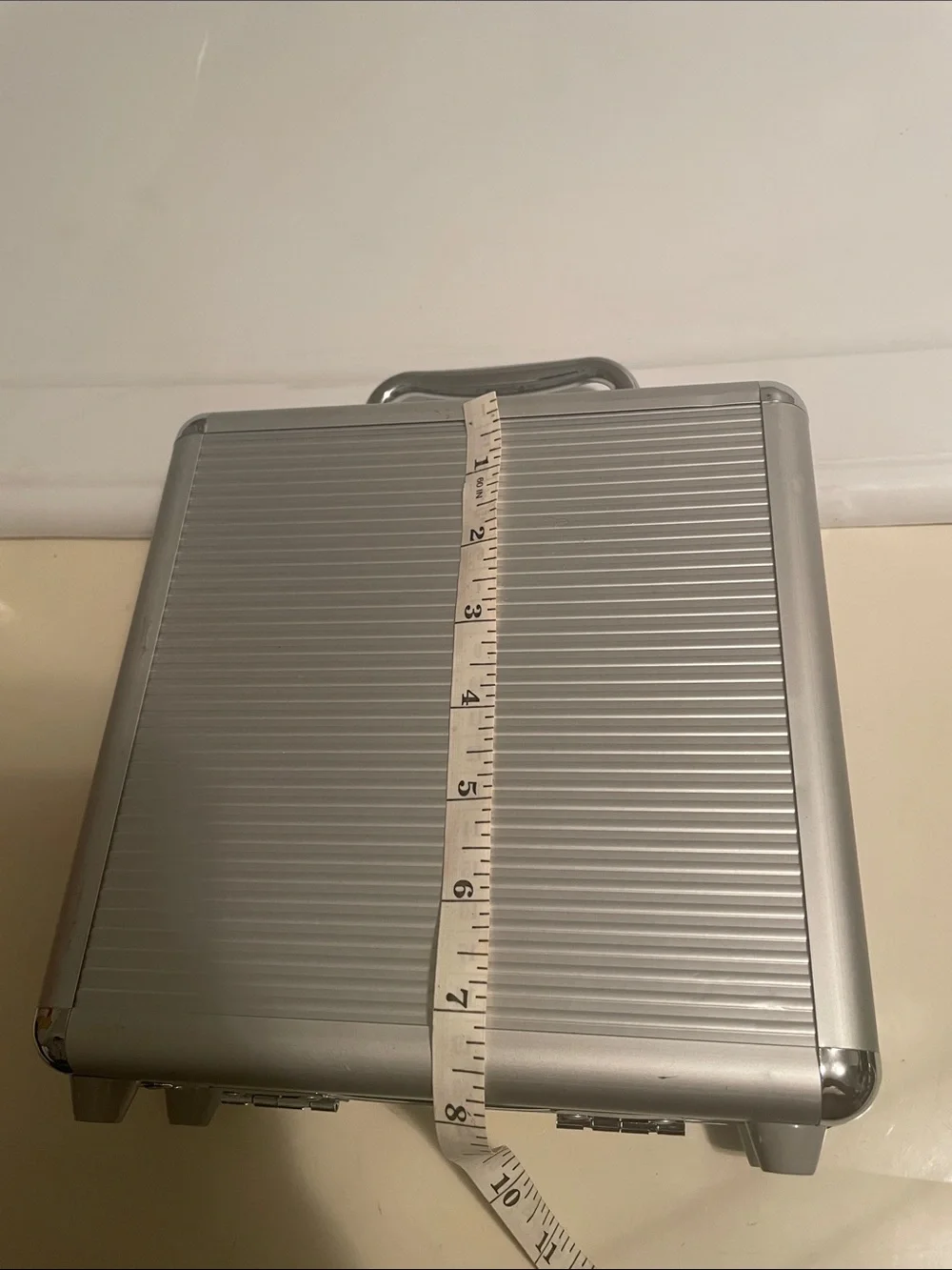 Silver Hard Shell Briefcase storage Carry Case